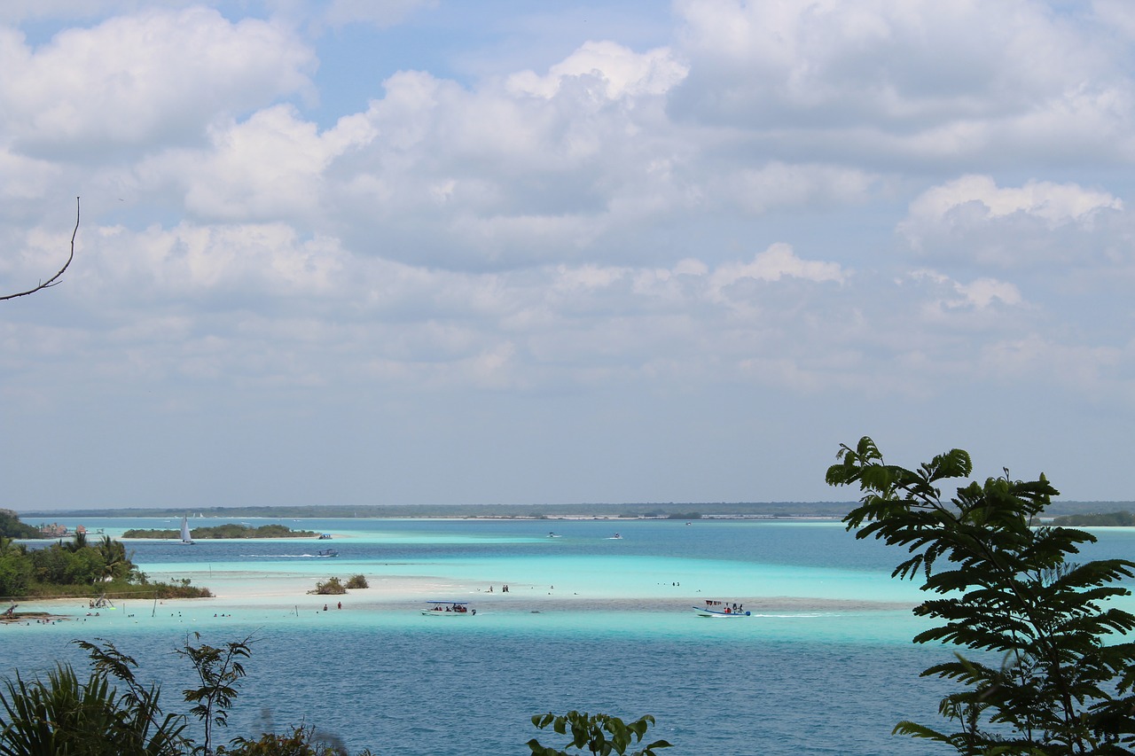 bacalar  fashion  holiday free photo