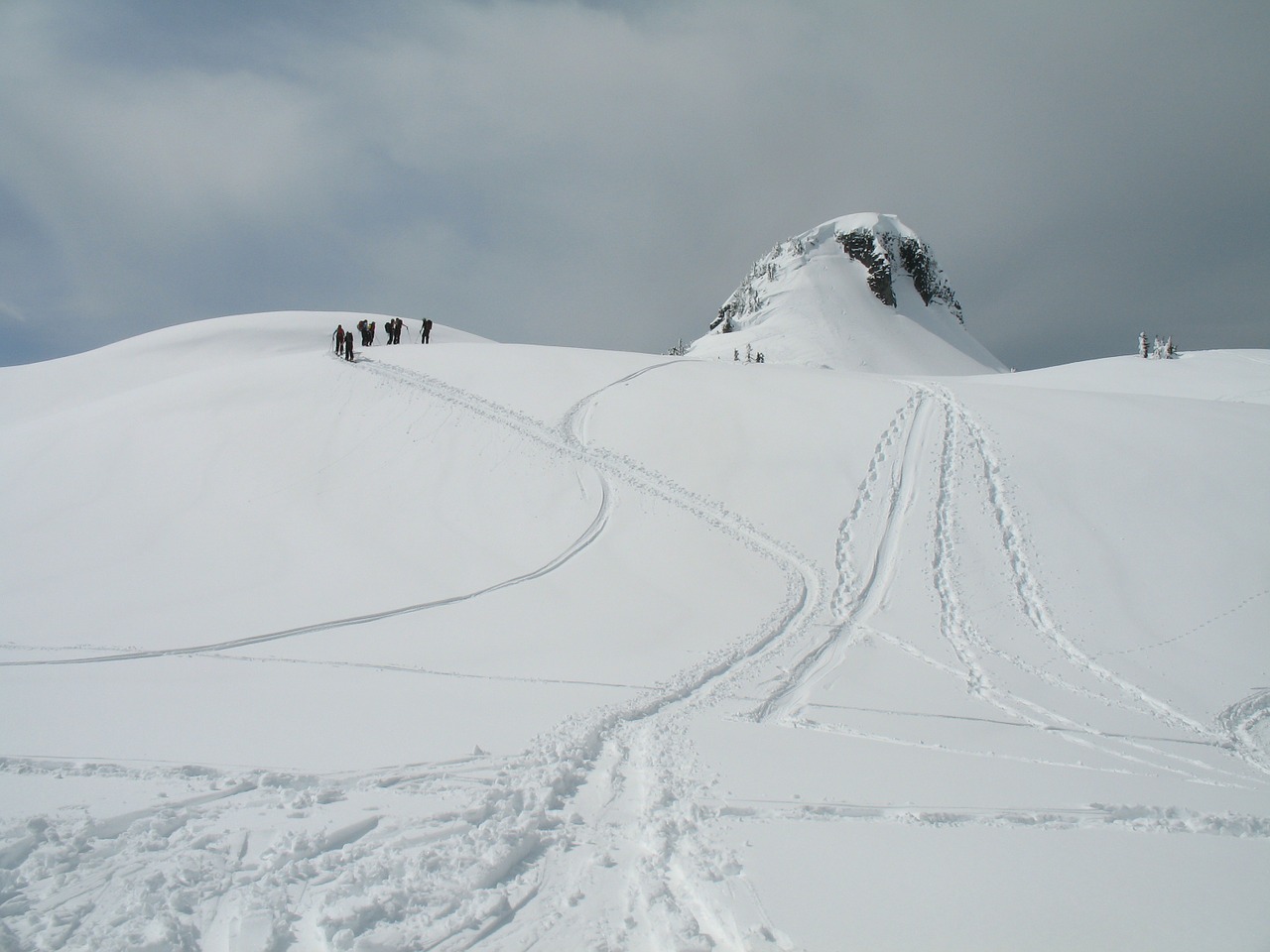 backcountry skiing snowboarding free photo