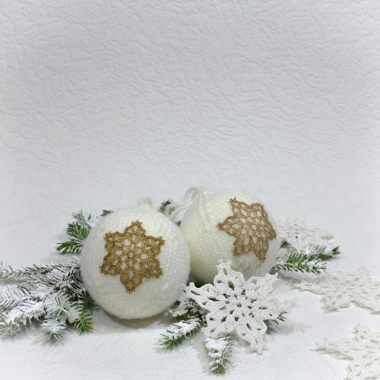 background winter ornament free photo