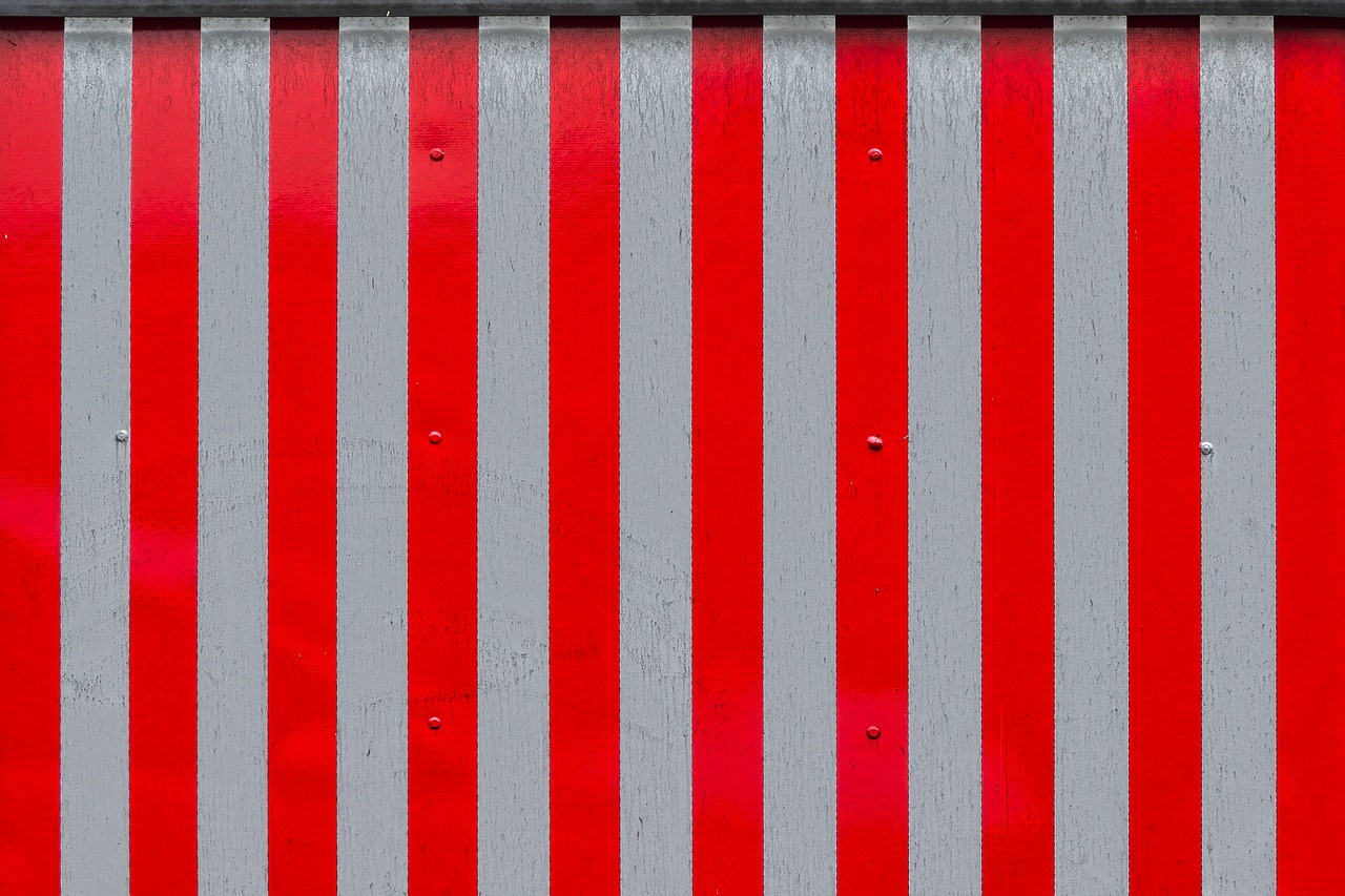 background red white striped free photo