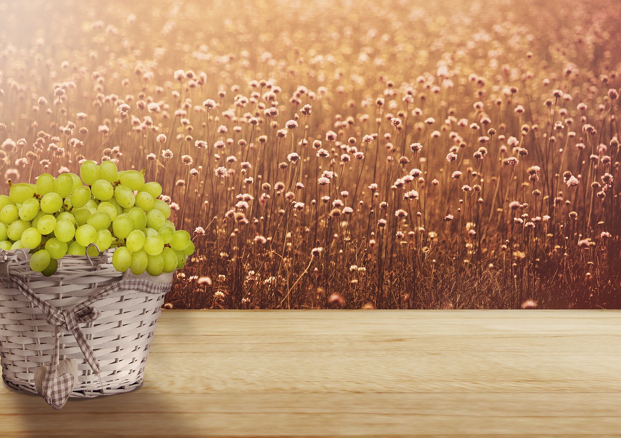 background image basket grapes free photo