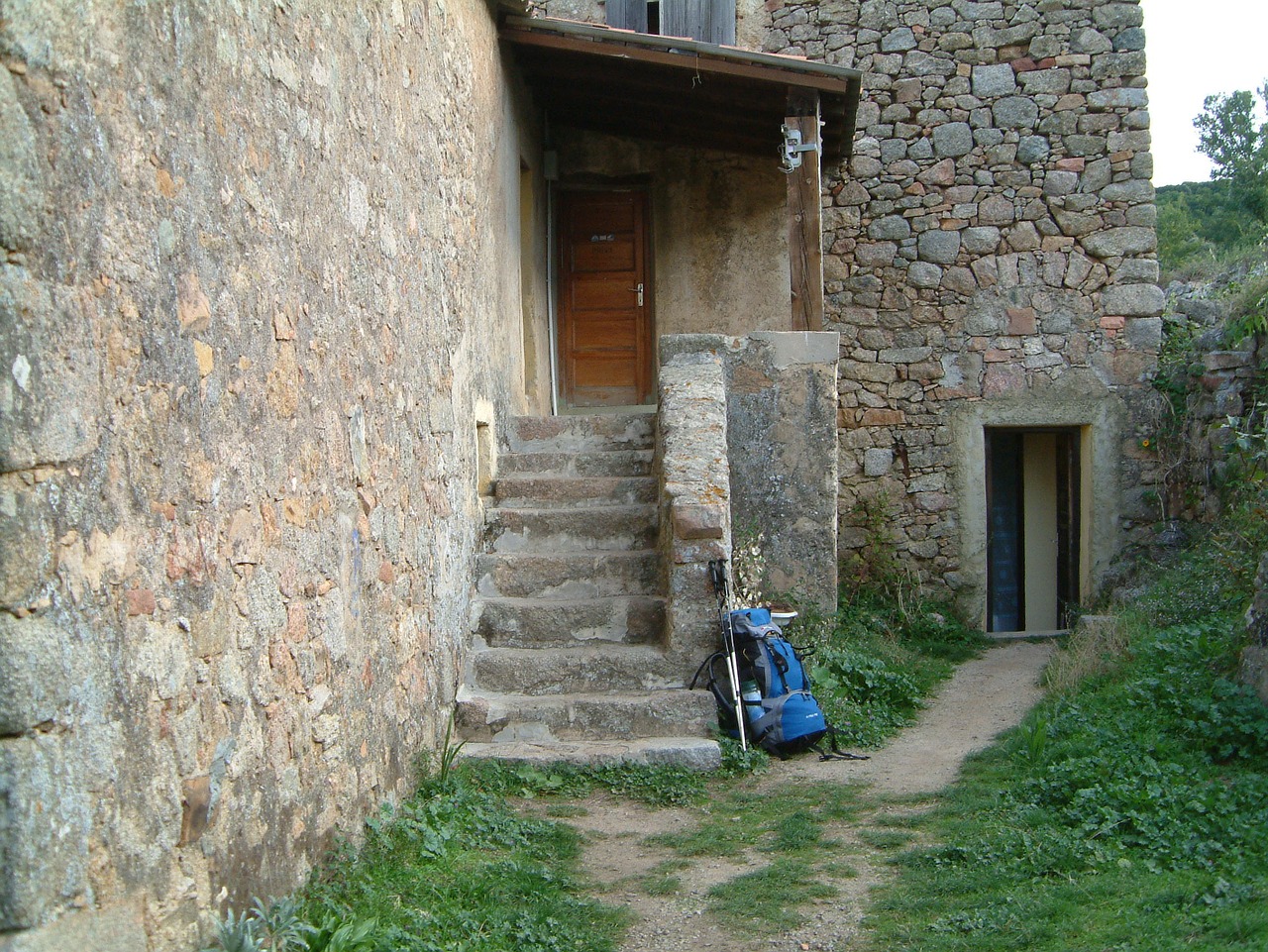 backpack holiday mountain hut free photo