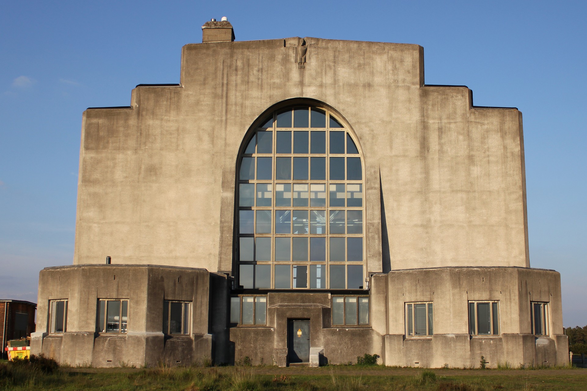 radio kootwijk radio station abandoned free photo