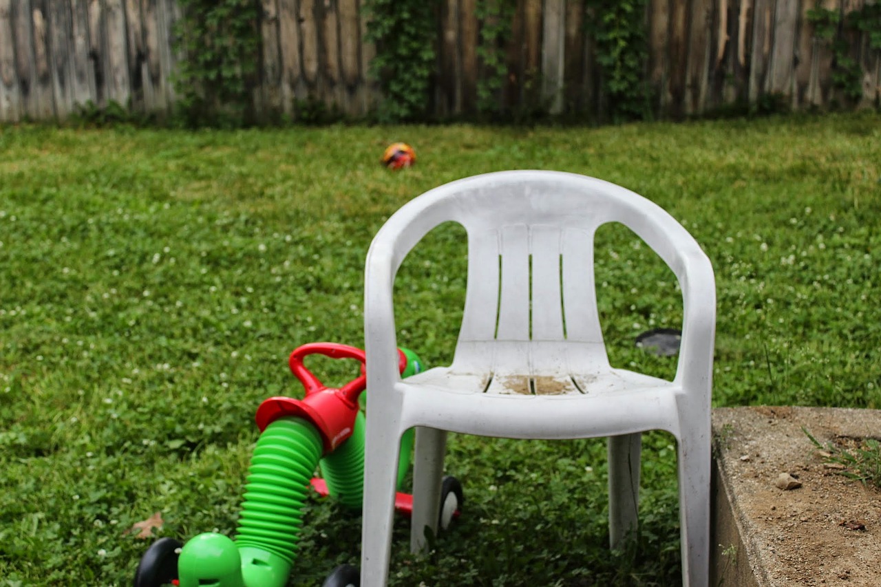 backyard toys chair free photo
