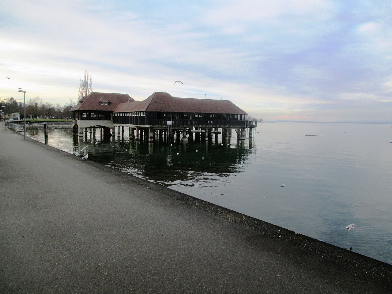 bad public bathing hut rai free photo