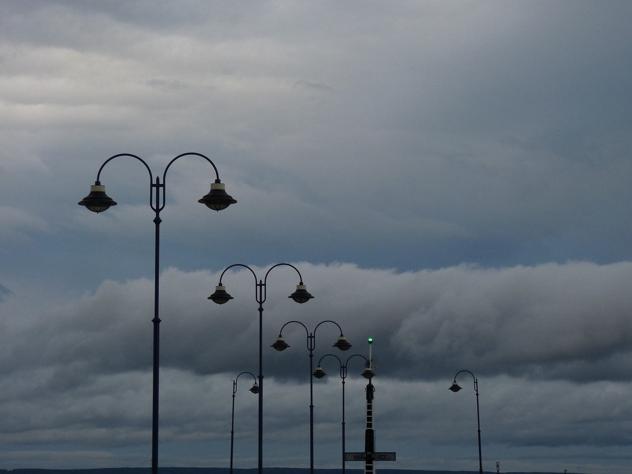 badacsony pier storm free photo