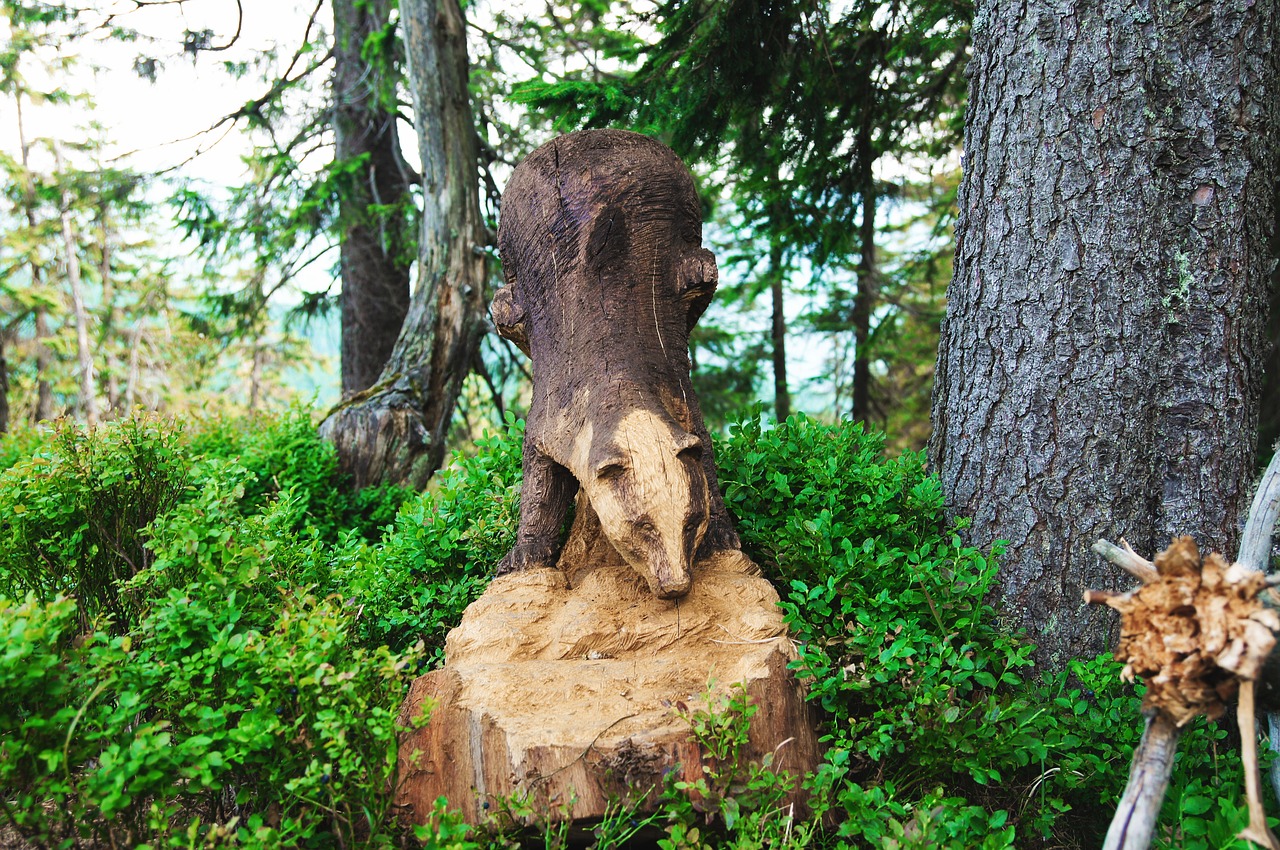 badger  sculpture  wood free photo