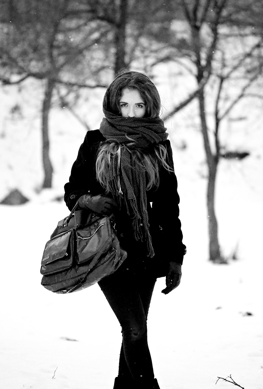 bag snow girl free photo