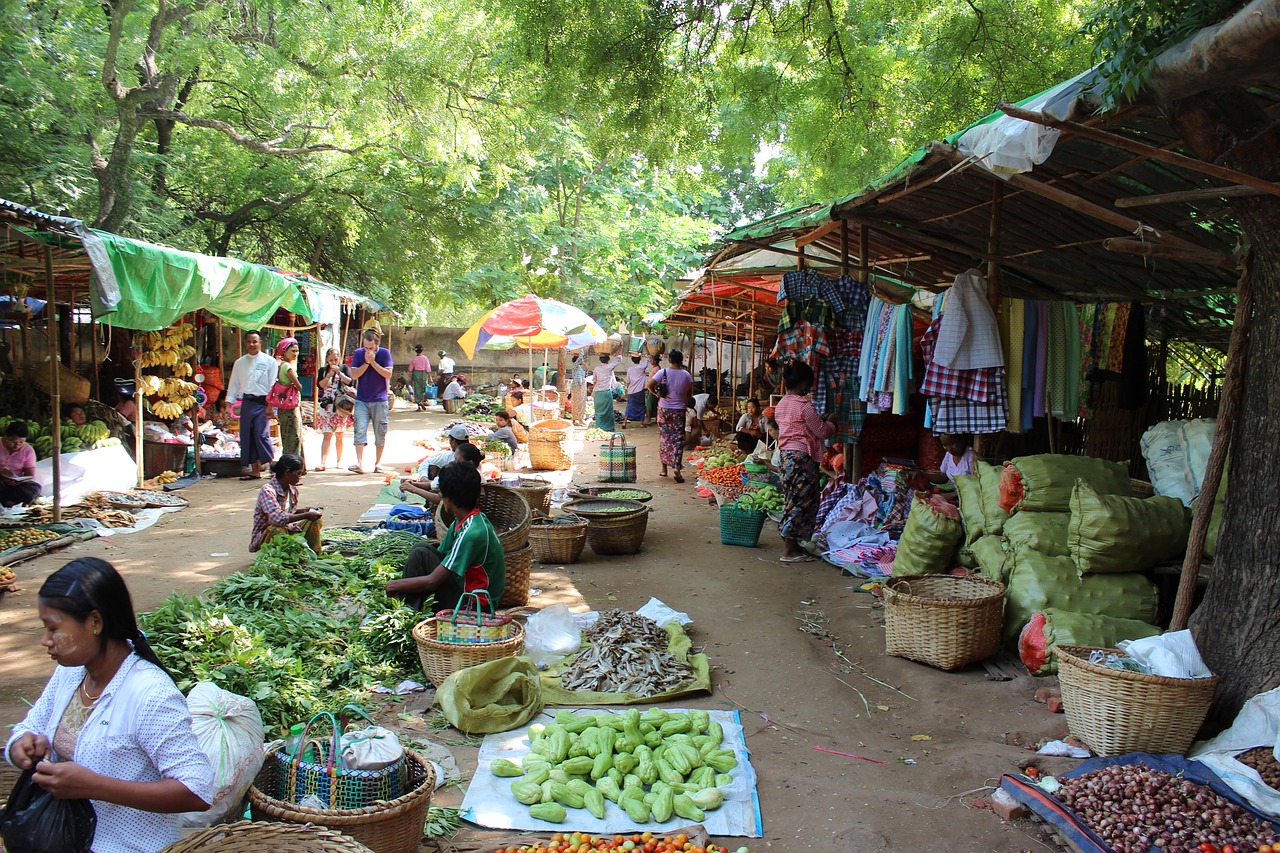 bagan market human free photo