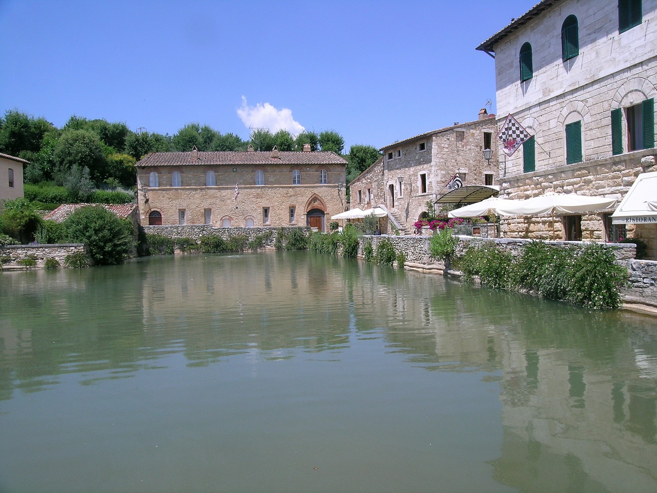 bagno vignoni tuscany italy free photo