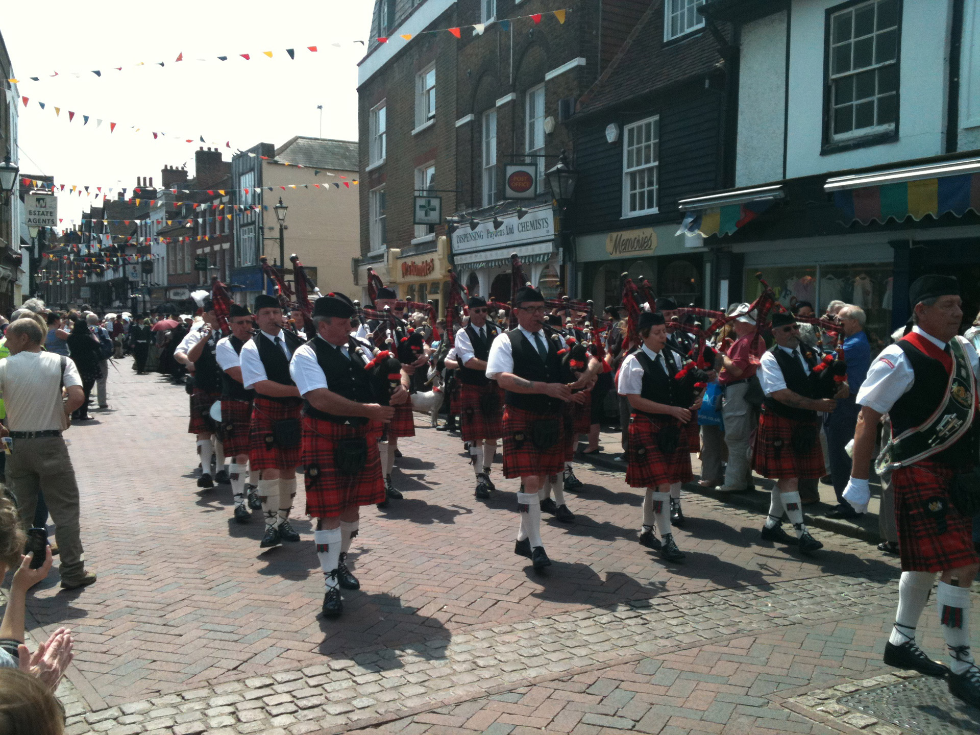 bagpipers kilts dickens free photo