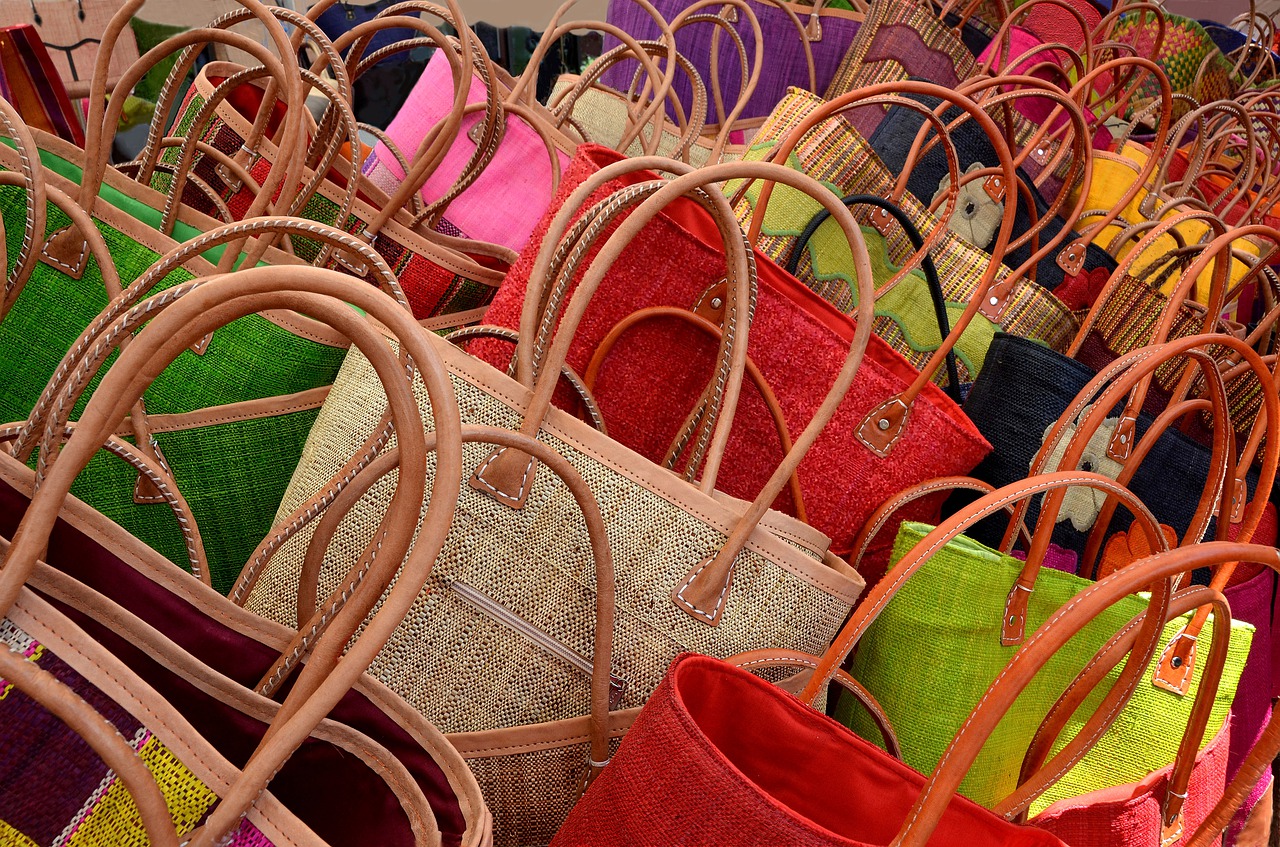 bags  baskets  market free photo
