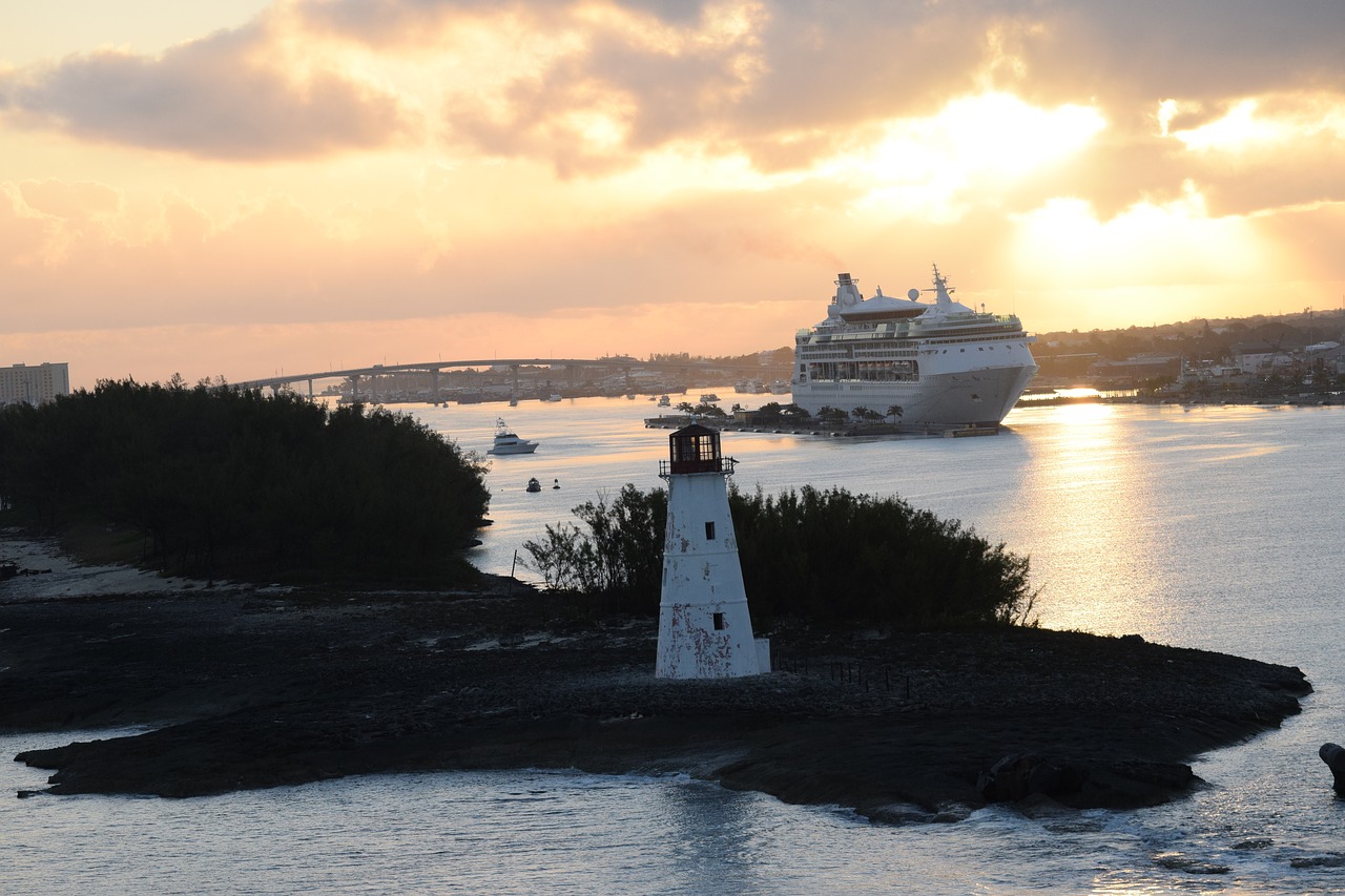 bahamas travel ship free photo