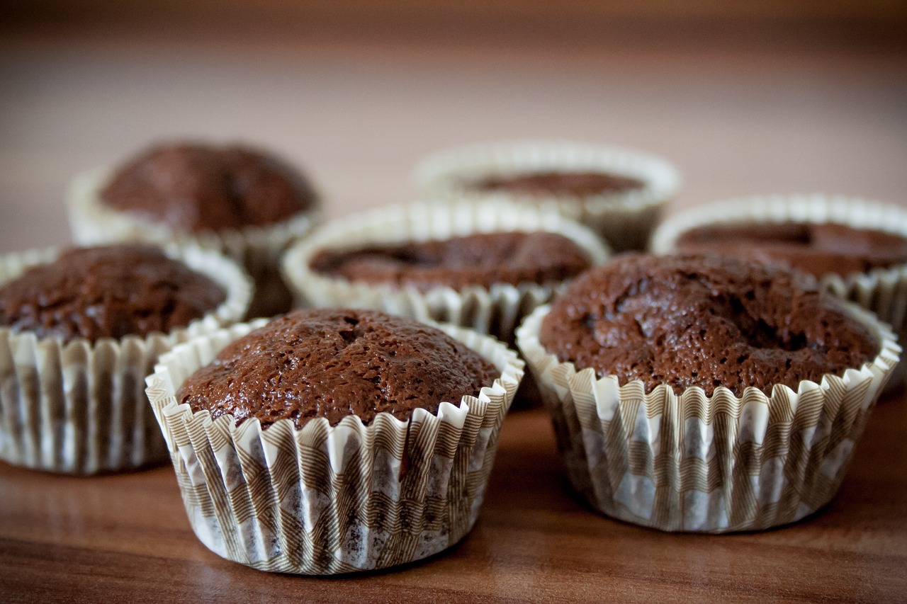 bake muffin delicious free photo