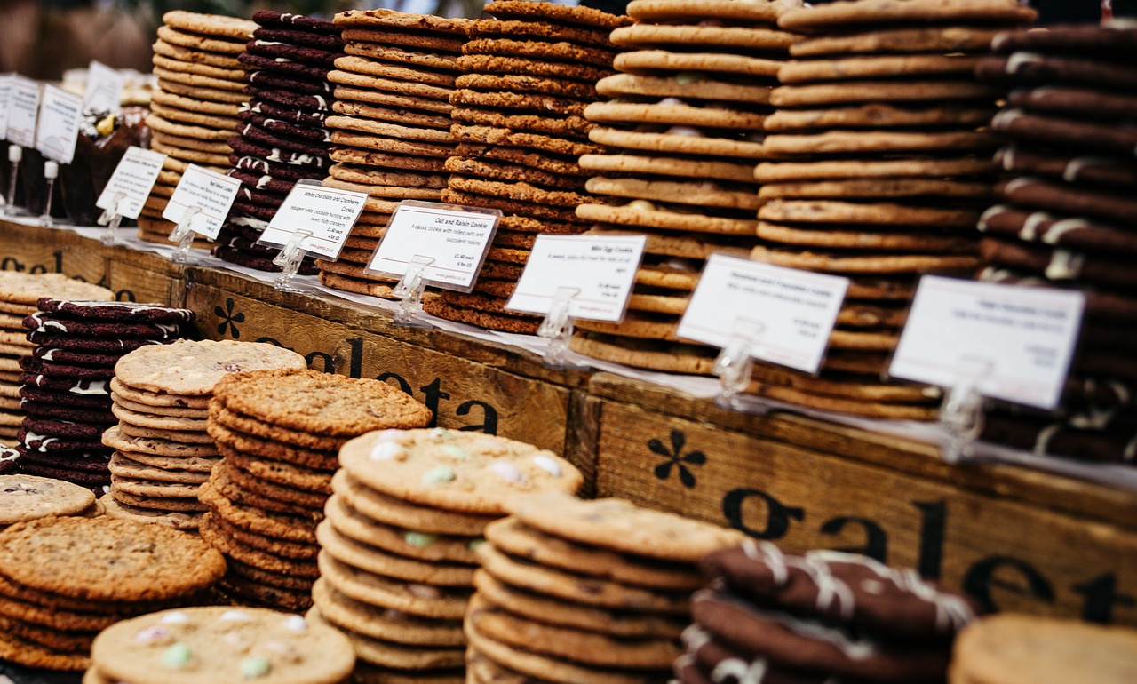 bake biscuits cookies free photo