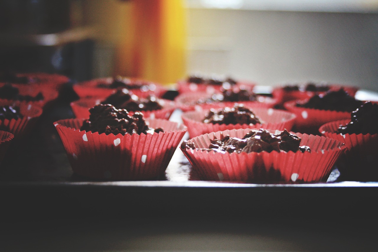 bake  chocolate cake  cake free photo