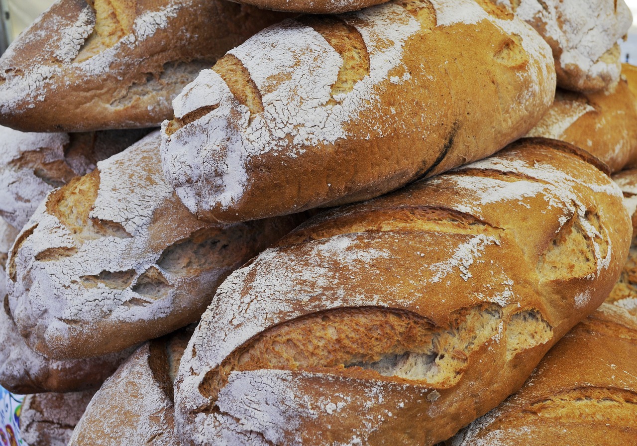 bakery loaf eating free photo