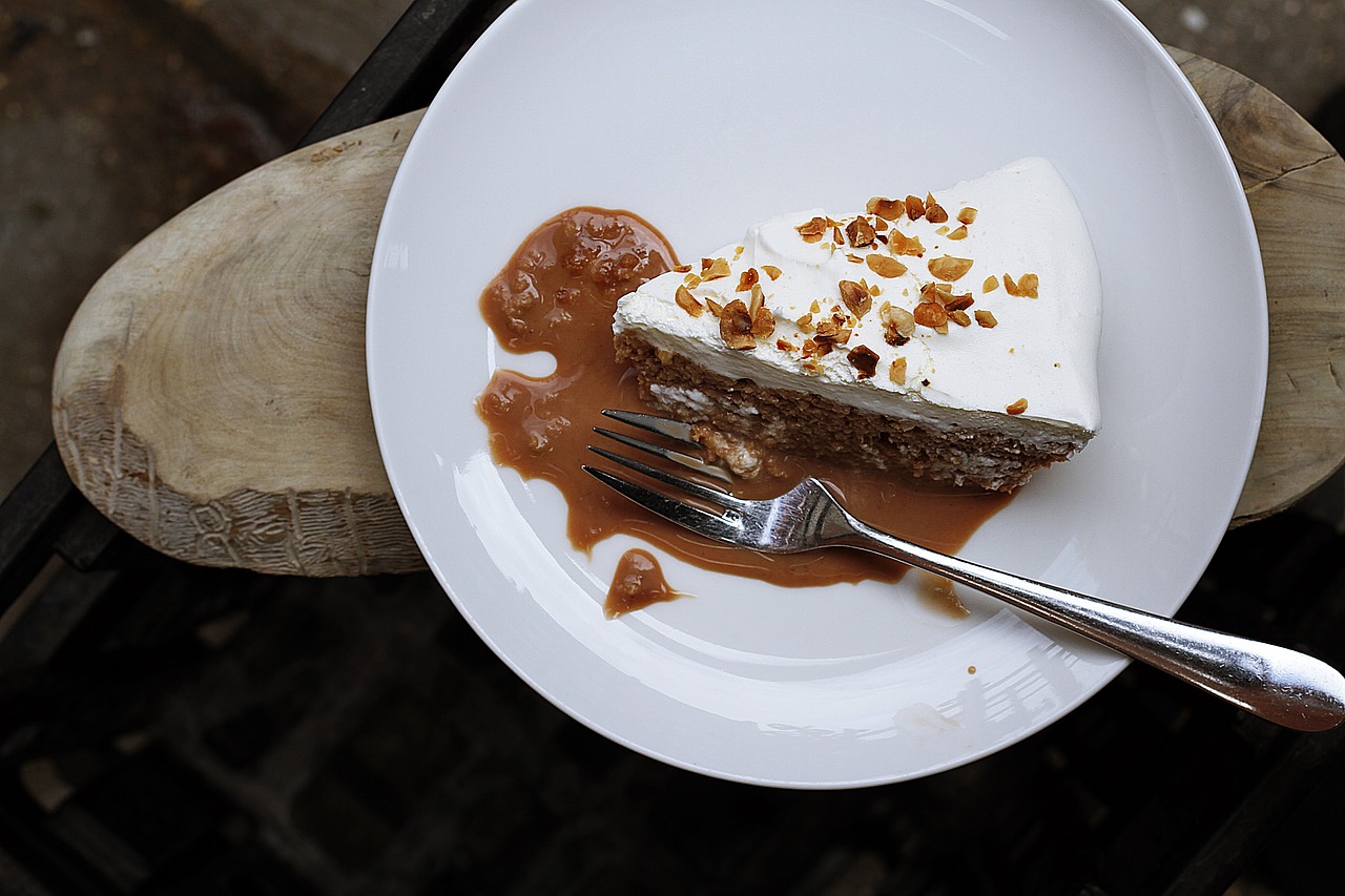 baking cake ceramic free photo