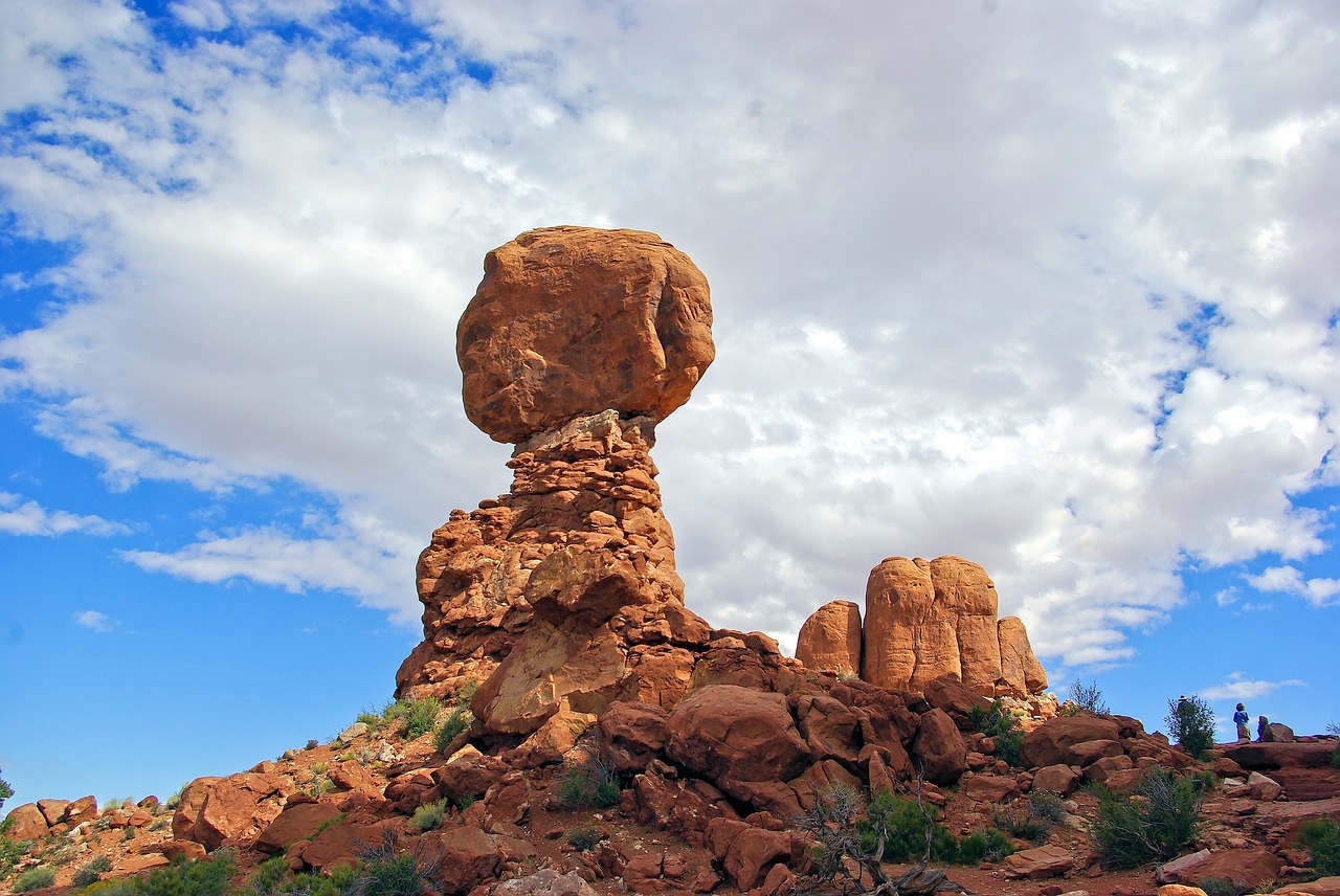 balanced rock at arches  balanced  landscape free photo