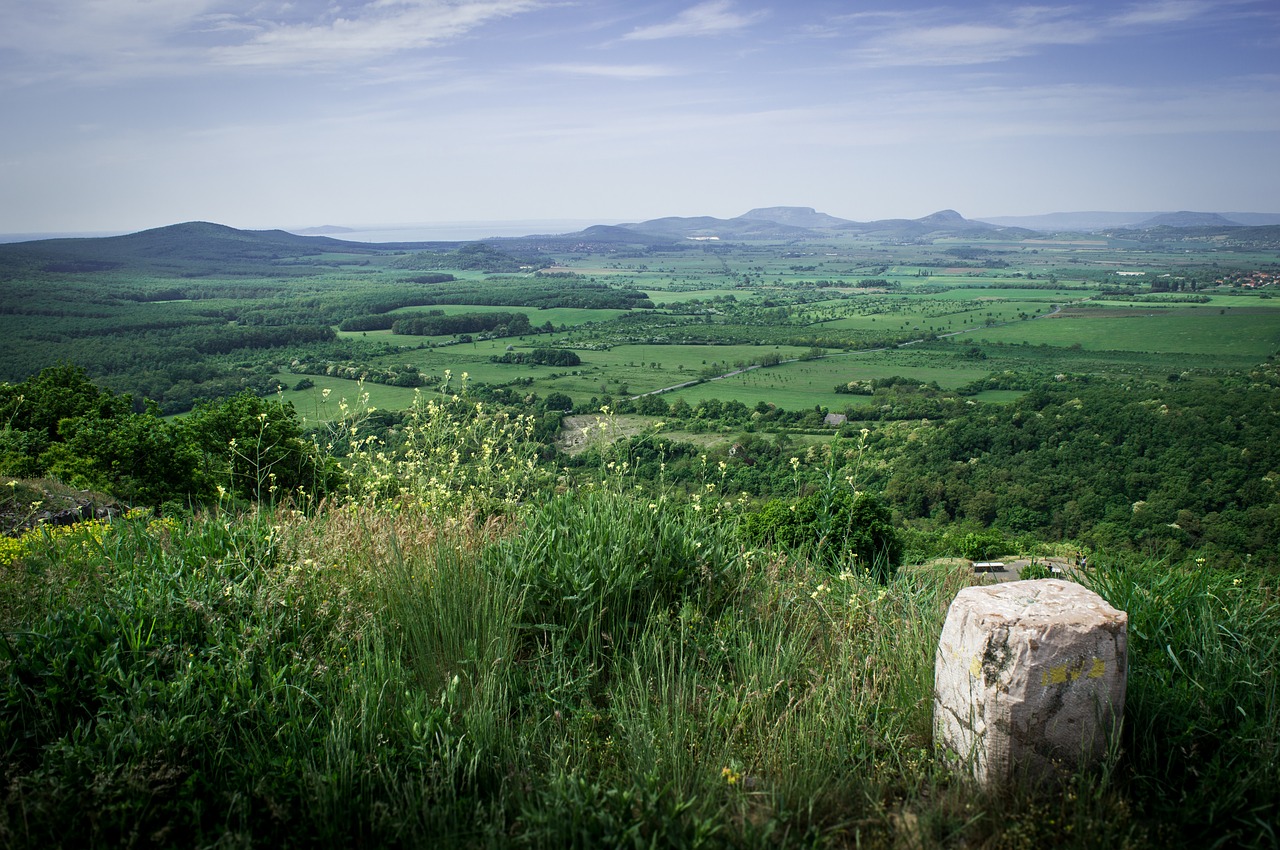 balaton  basalt  hegyestű free photo