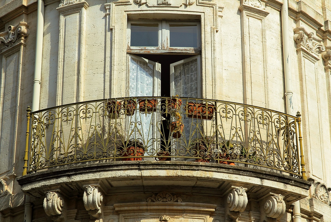 balcony railing facade free photo