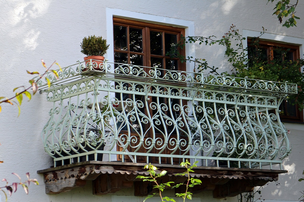 balcony wrought iron iron free photo