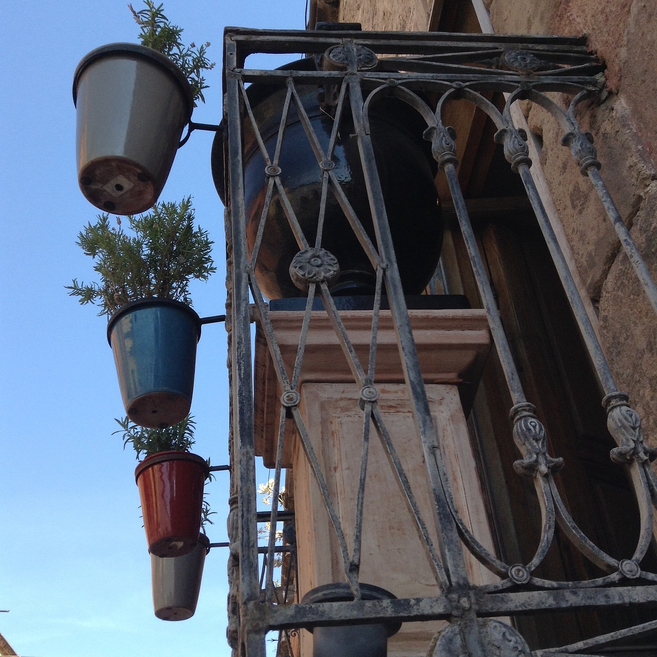 balcony pots city free photo