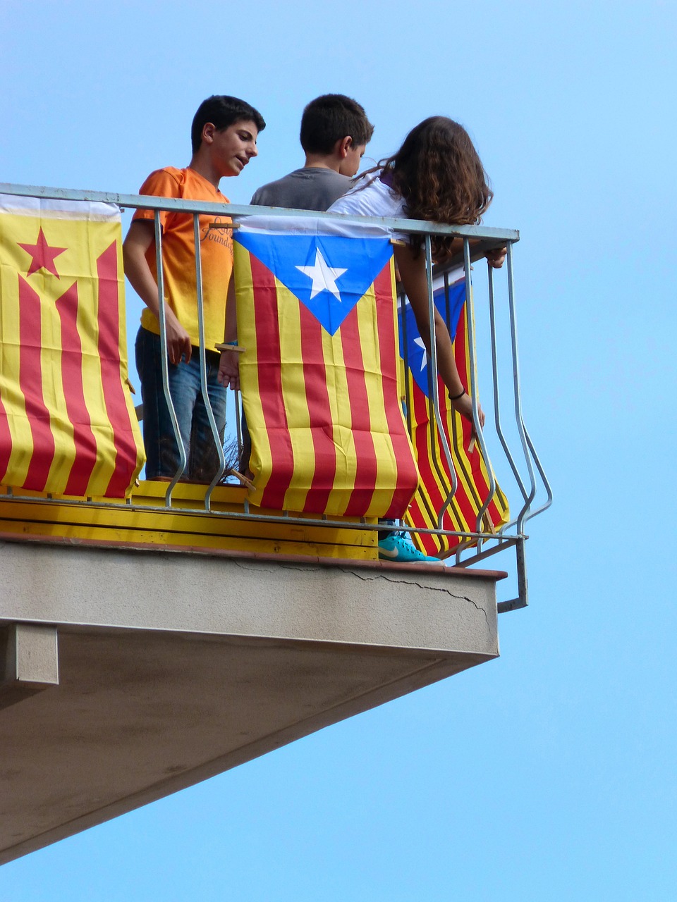 balcony catalunya independence free photo