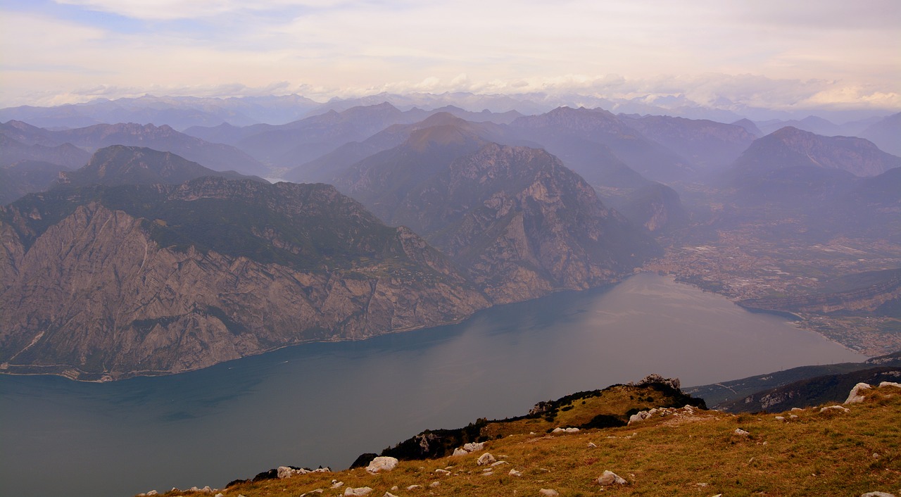 baldo lake garda free photo