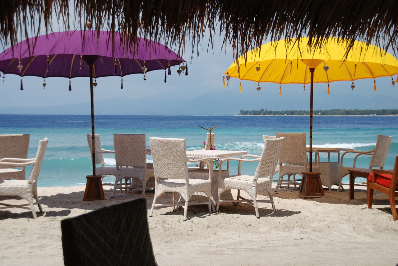 bali beach parasol free photo