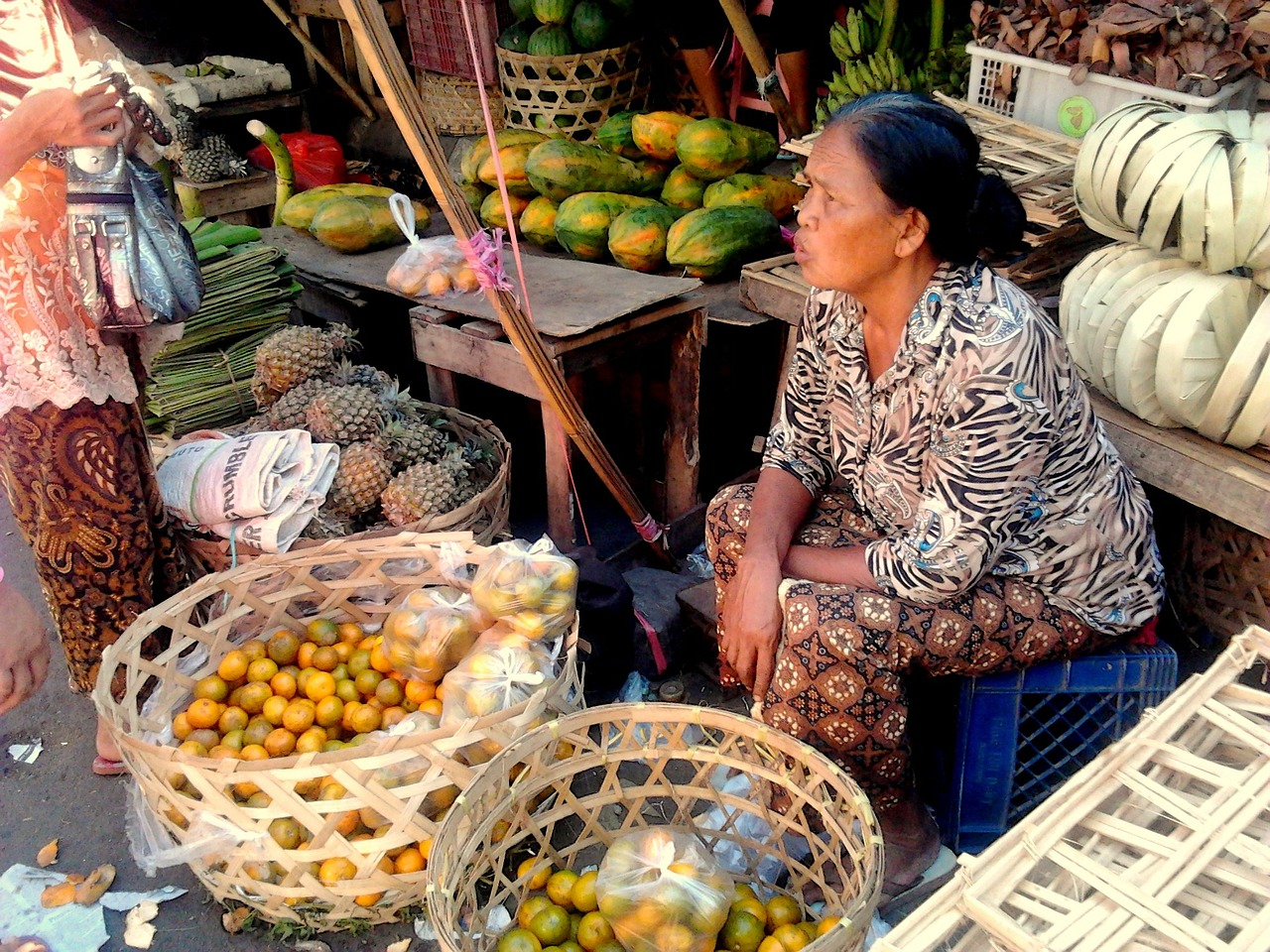 bali woman market free photo