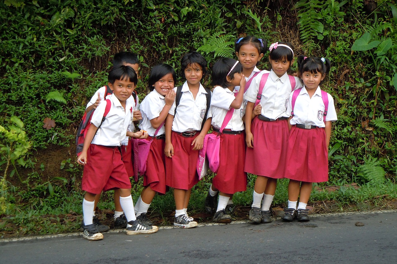 bali  indonesia  children free photo