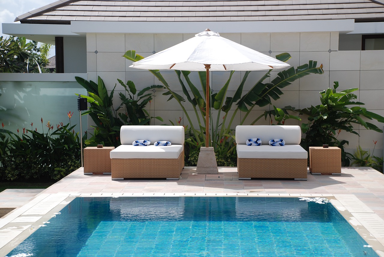 bali honeymoon  travel  pool villa free photo
