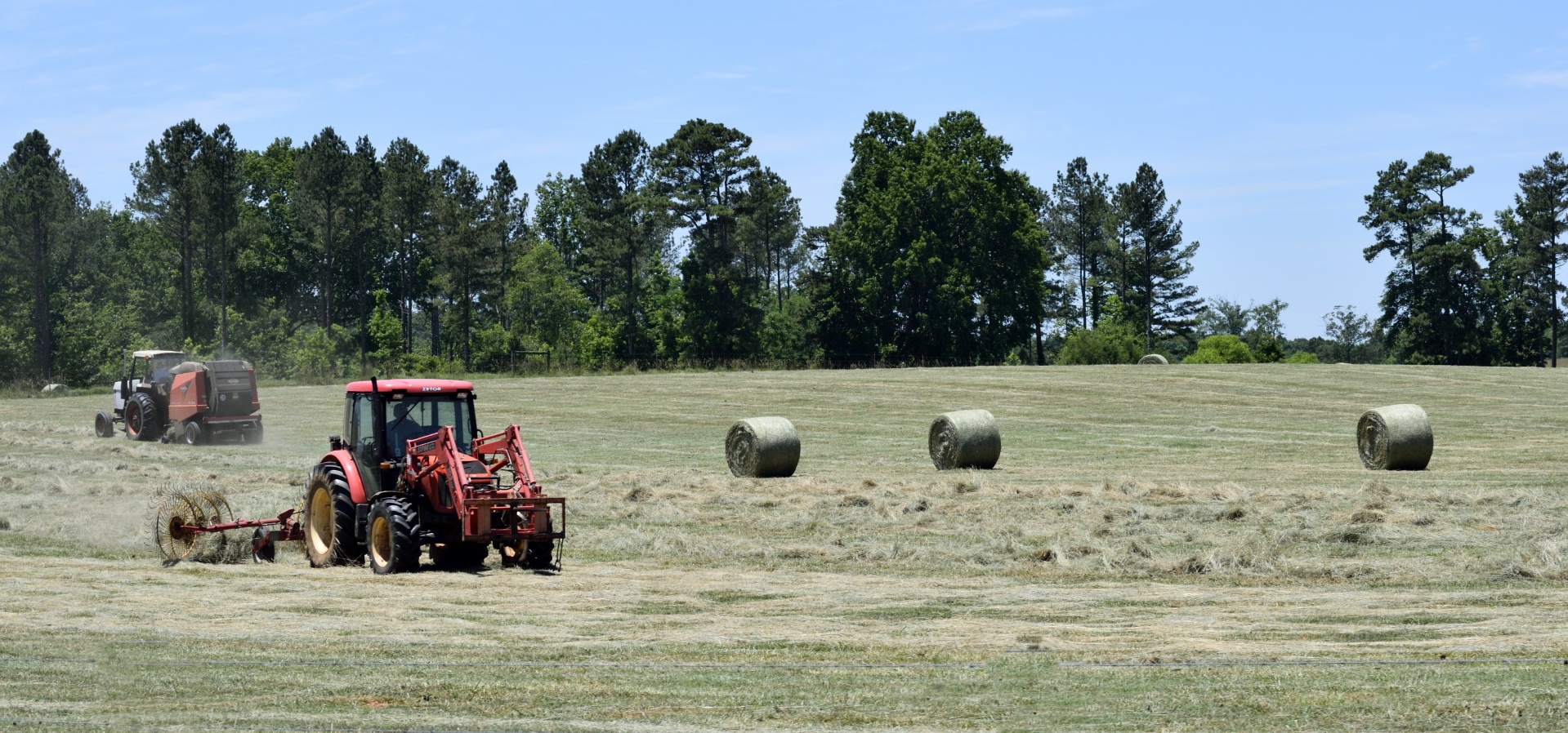 tractor farmland farming free photo