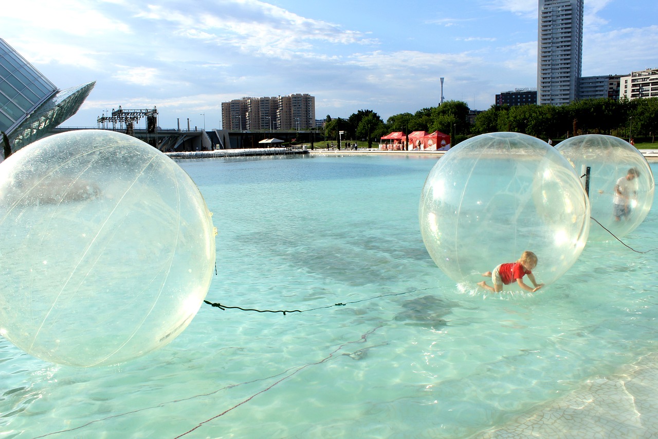 ball balloon water free photo