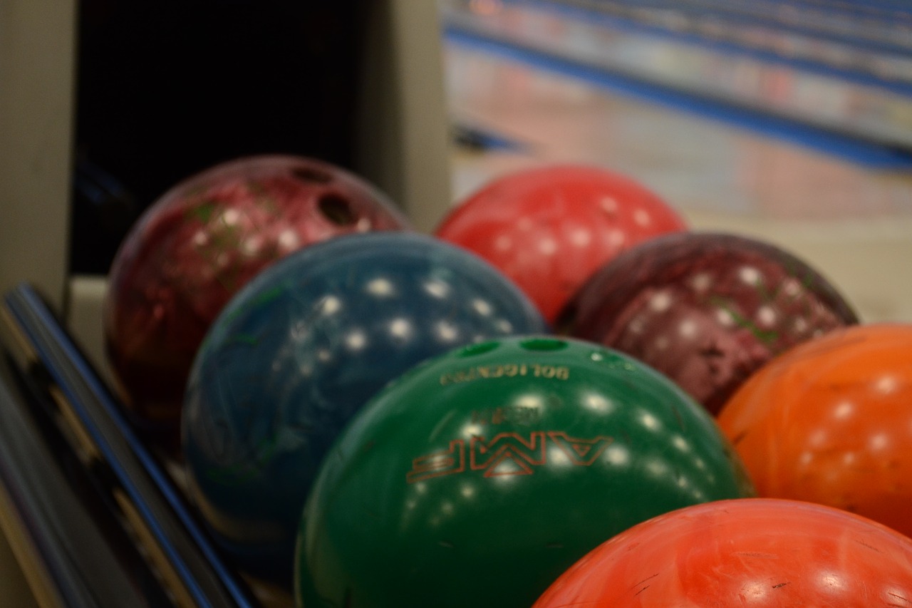 ball balls bowling free photo