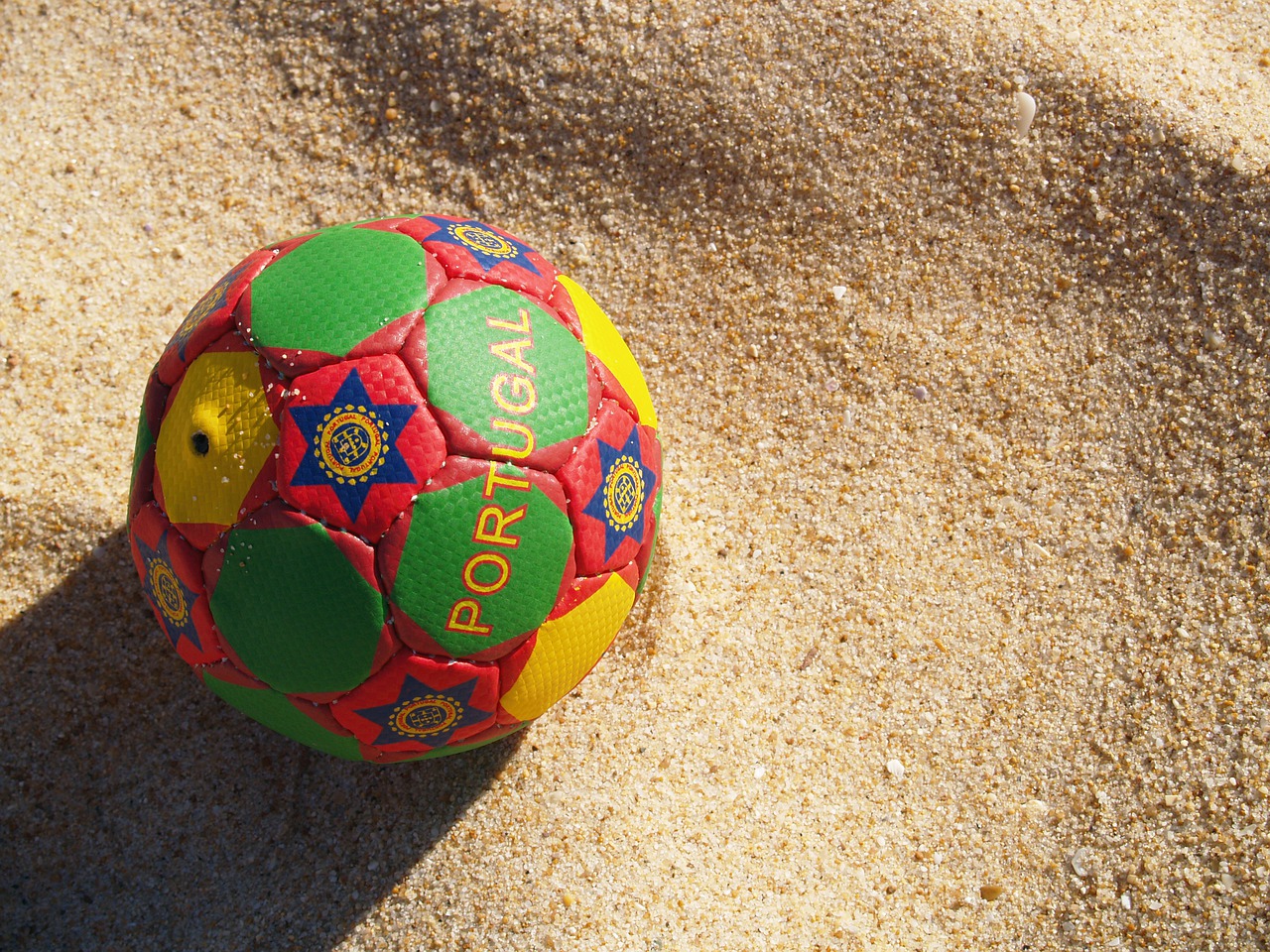 Ball, game, football, sport, play - free image from needpix.com