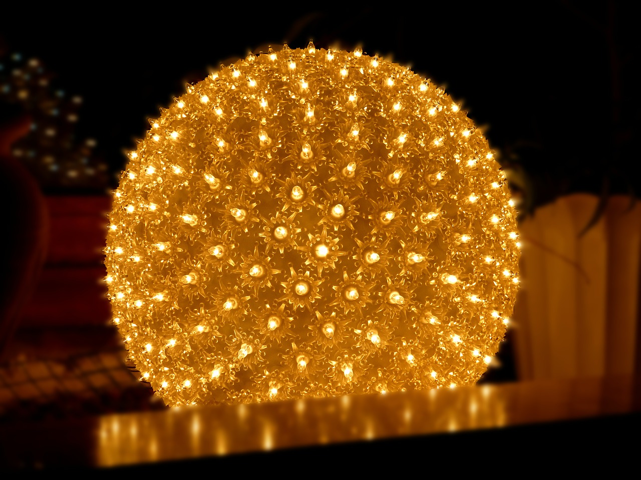 ball light christmas free photo