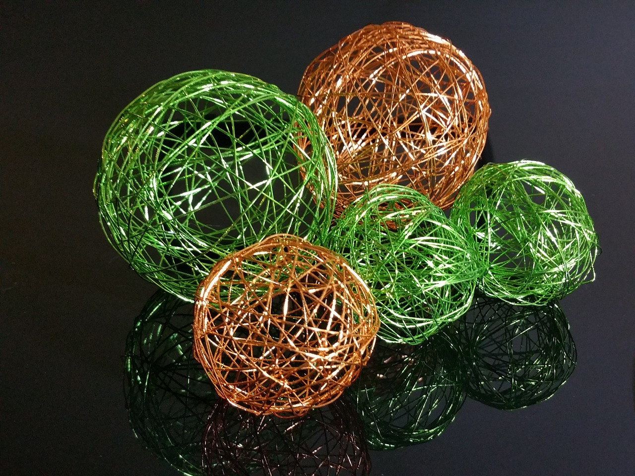 ball wire green free photo