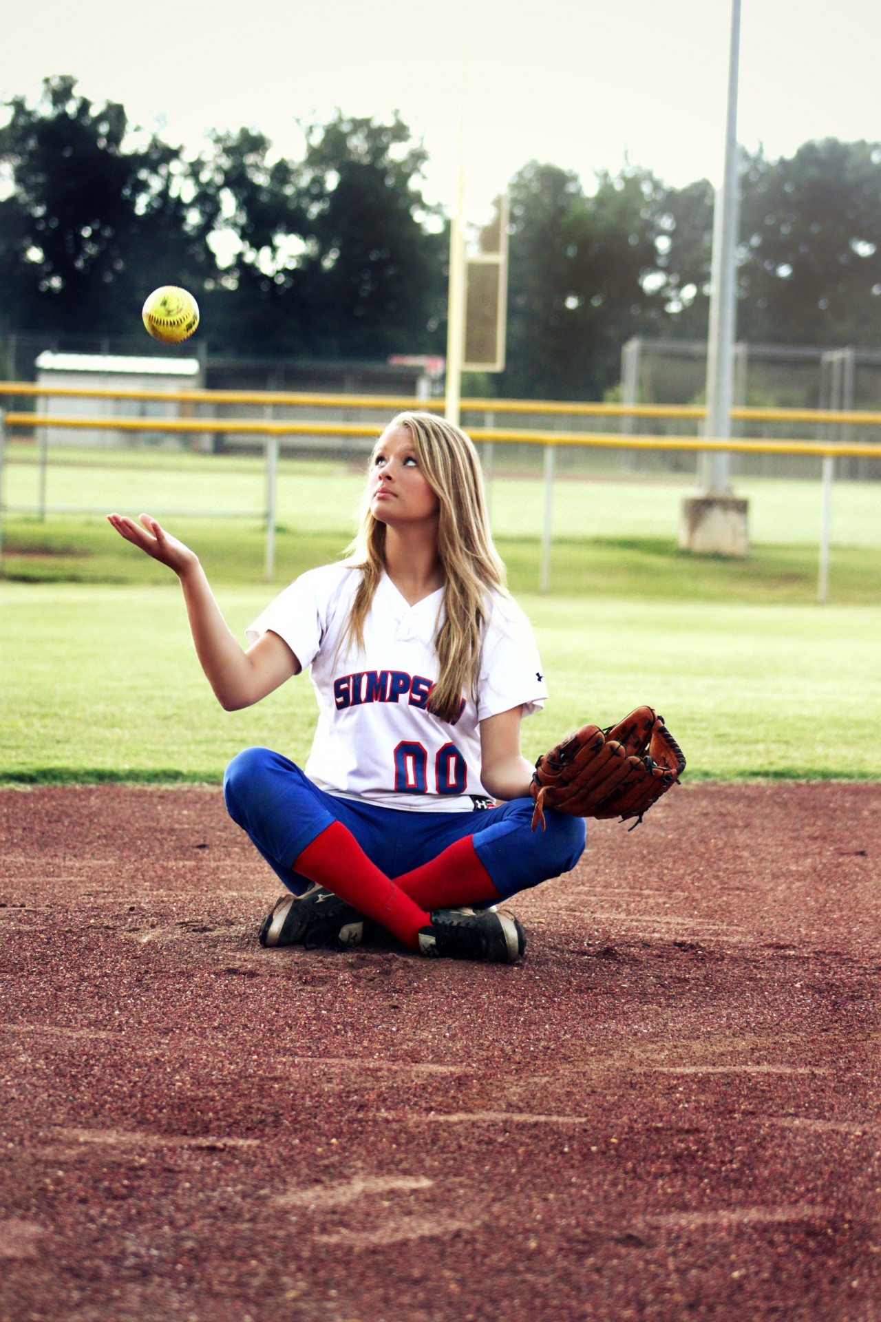 girl player softball free photo