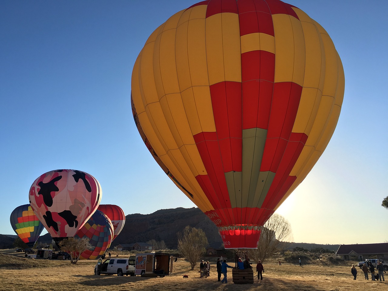 balloon hot air balloon colorful free photo