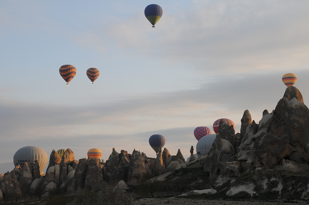 balloon balloons ballooning free photo