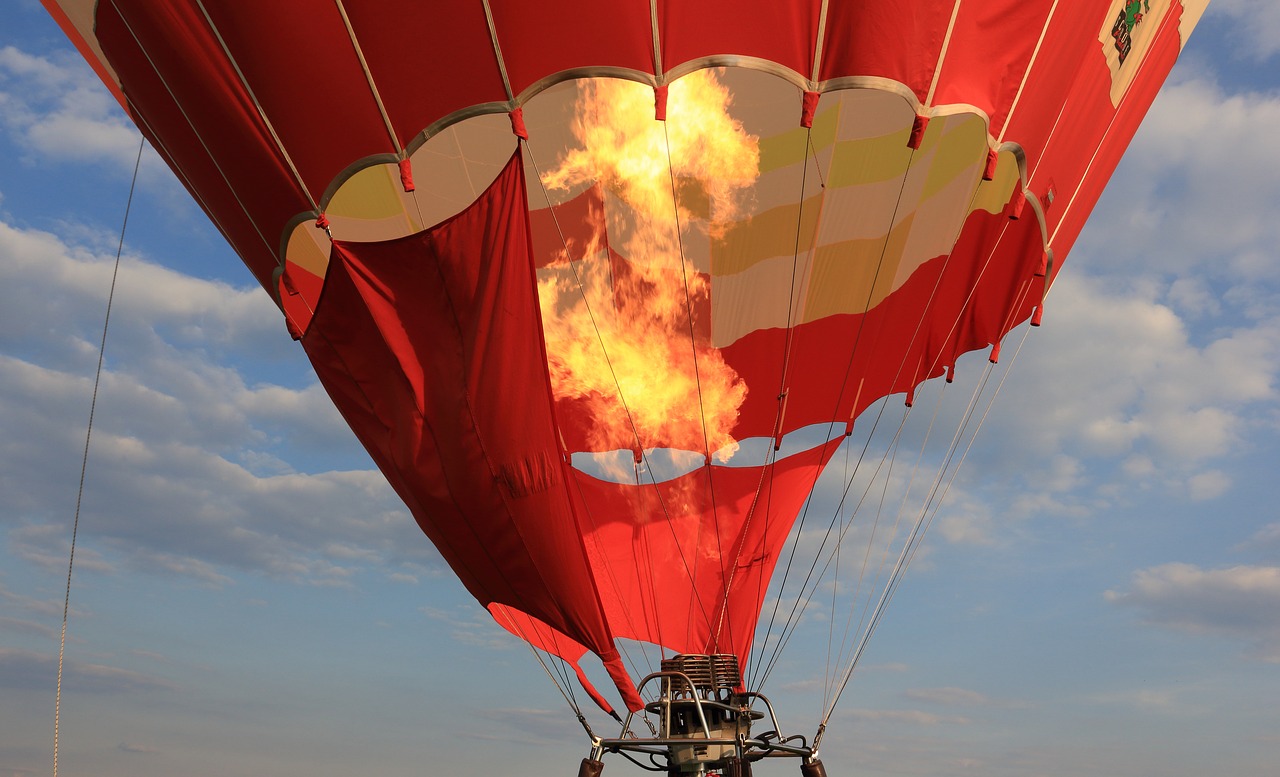 balloon hot air balloon colorful free photo