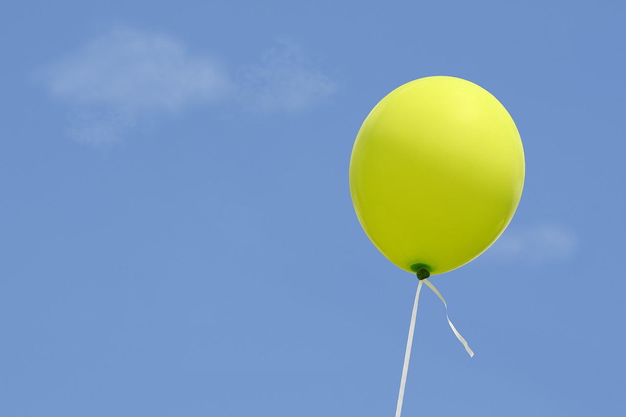 balloon sky blue free photo