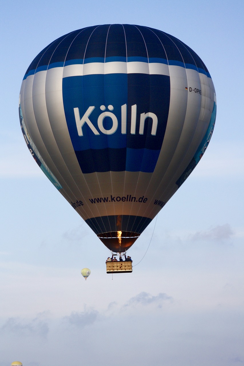 balloon sky hot air balloon rides free photo
