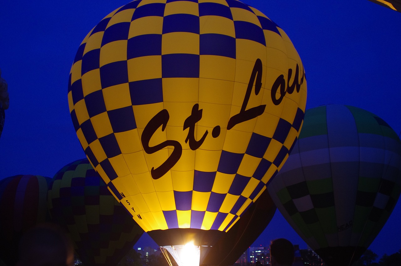 balloon scenic glow free photo
