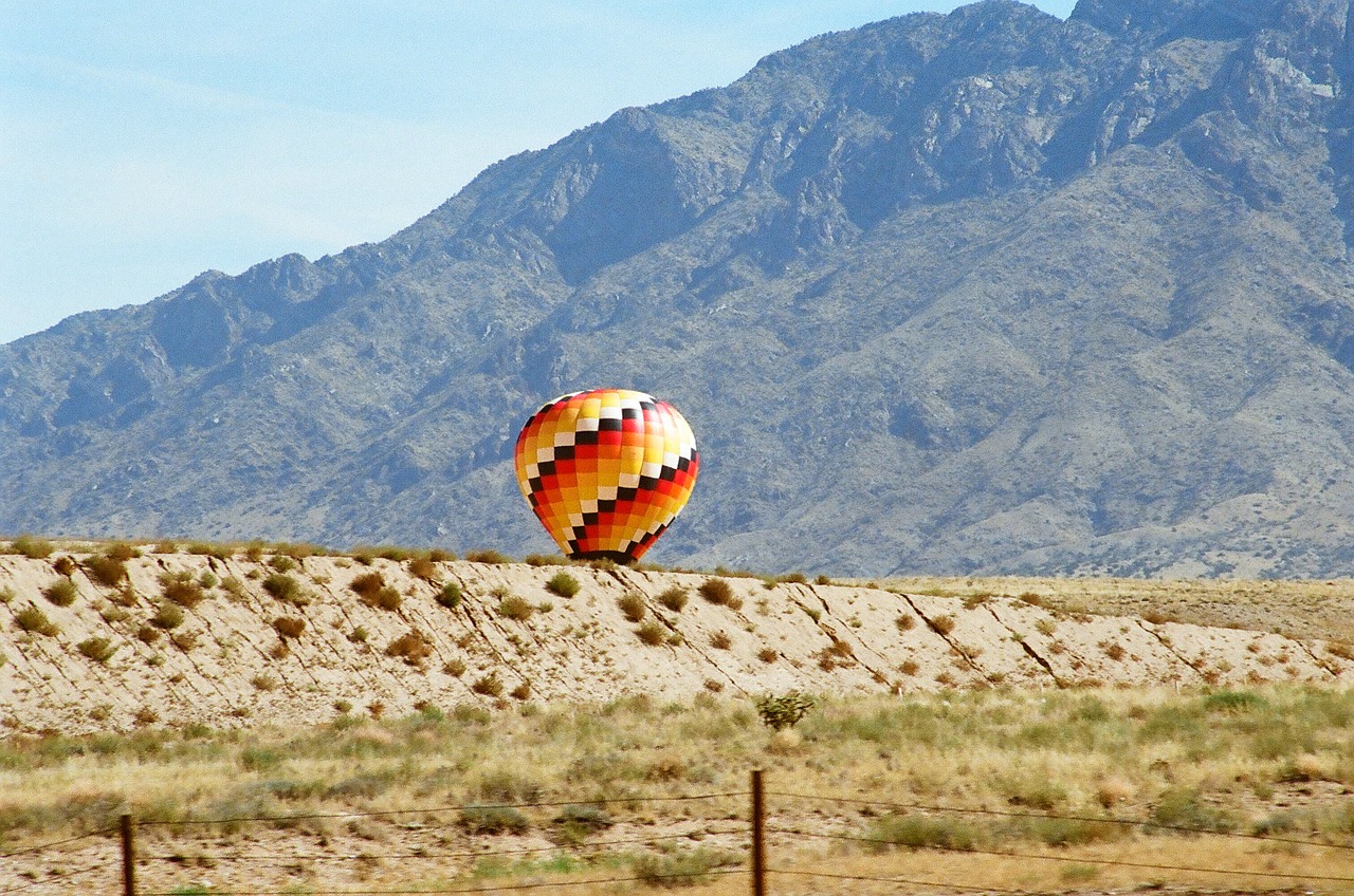 balloon desert recreation free photo