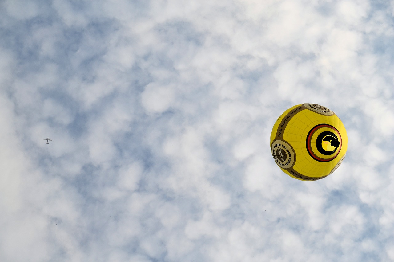 balloon sky blue free photo