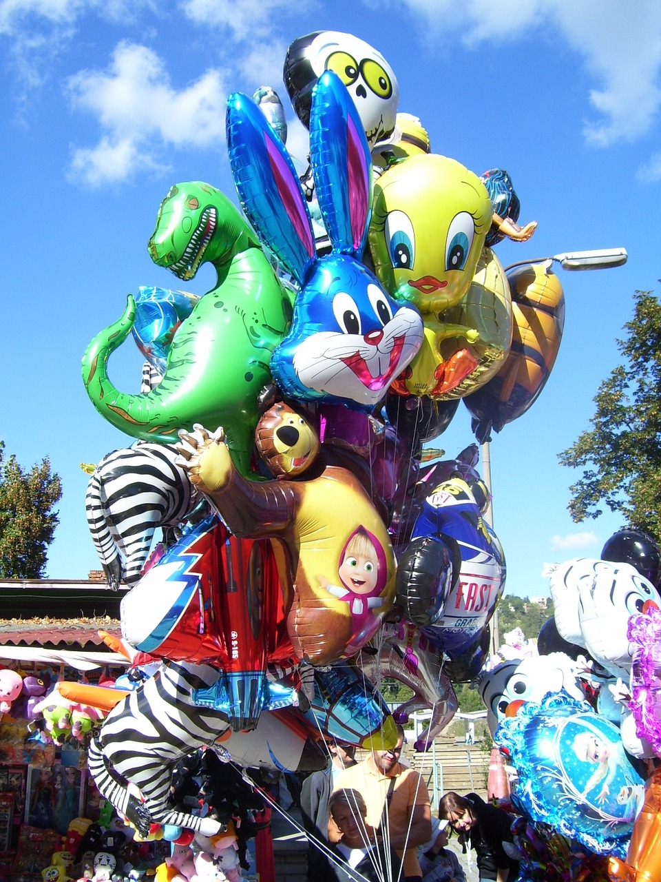 balloons the critters pilgrimage free photo