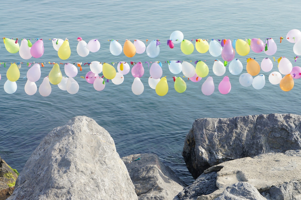 balloons color sea free photo